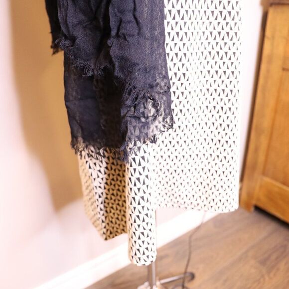 Black Fringe Scarf - Picture 2 of 5